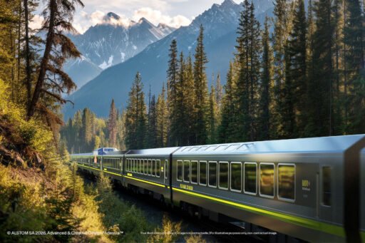 Vizualizace nových dálkových vozů Alstom Adessia pro VIA Rail Canada v kanadské horské krajině