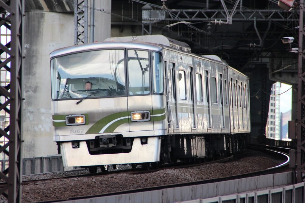 Souprava Seoul Metro řady 7000 na lince 7. Právě pro linky 6 a 7 dodá Woojin celkem 376 nových vozů