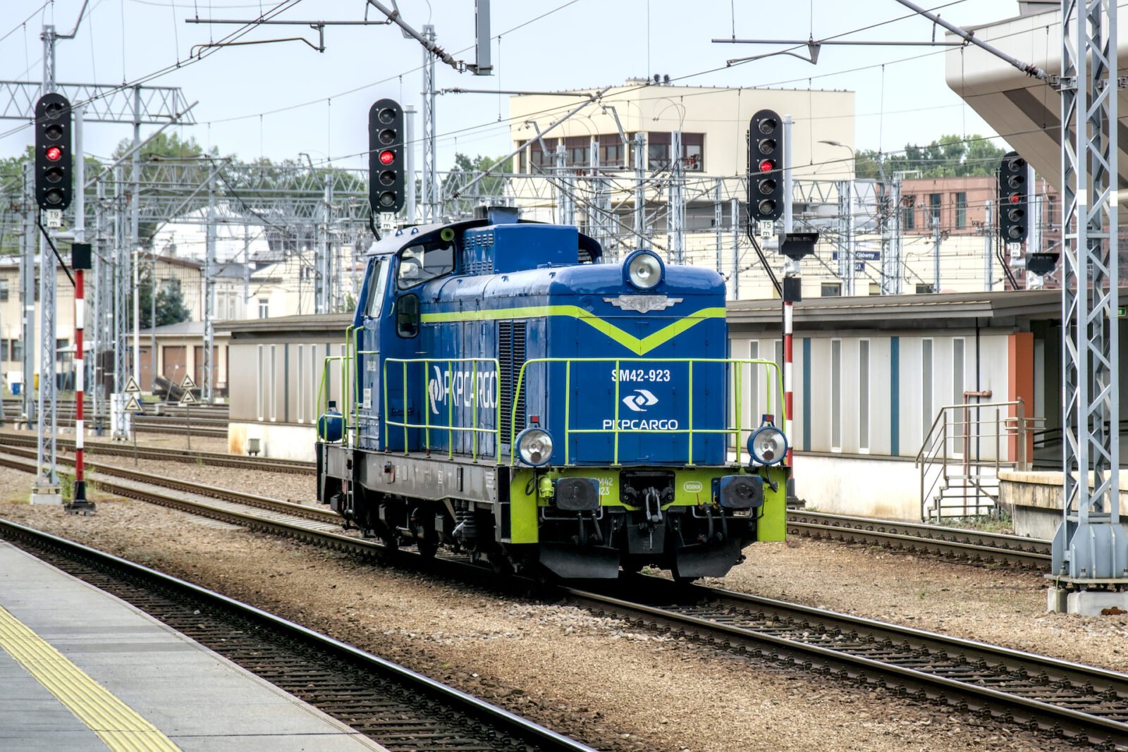 Lokomotiva SM42-923 společnosti PKP Cargo ve stanici Kraków Główny
